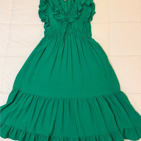 Kelly Green Tiered Ruffle Midi Dress - Picture 3 of 7